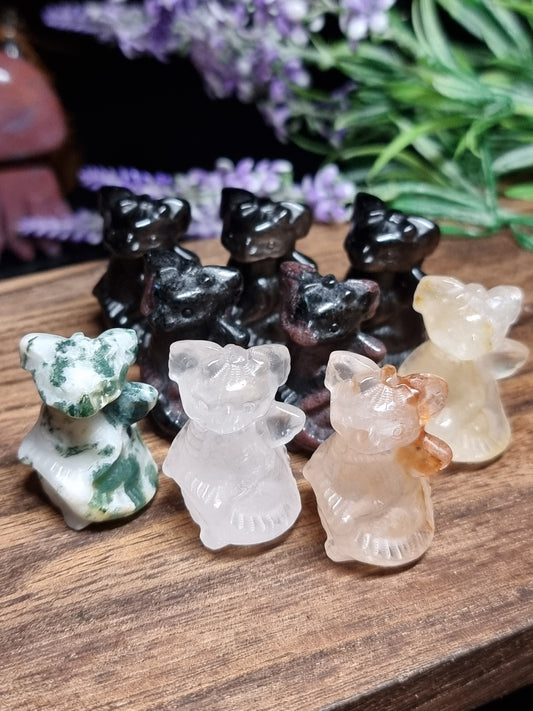 Sitting dragon carvings