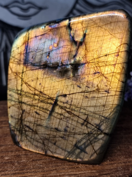 Labradorite freeform E
