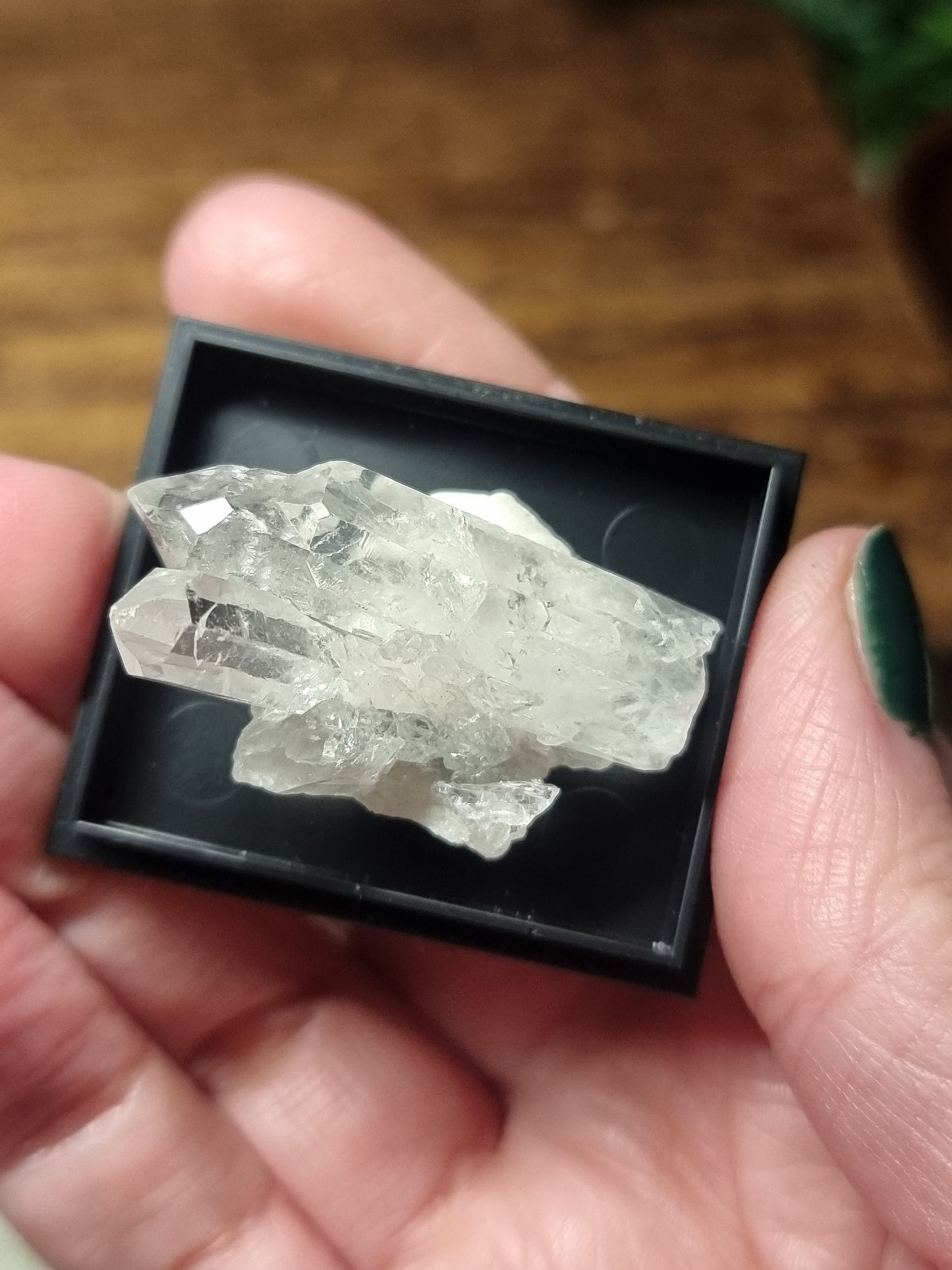 Clear quartz clusters - higher quality