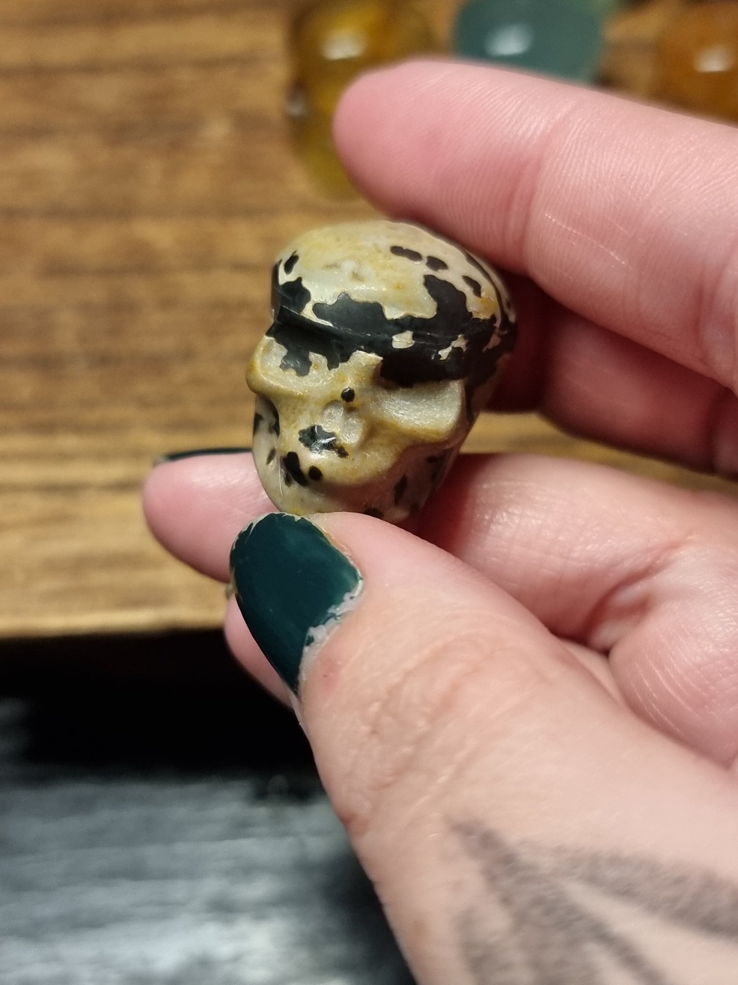 Mini skull carvings