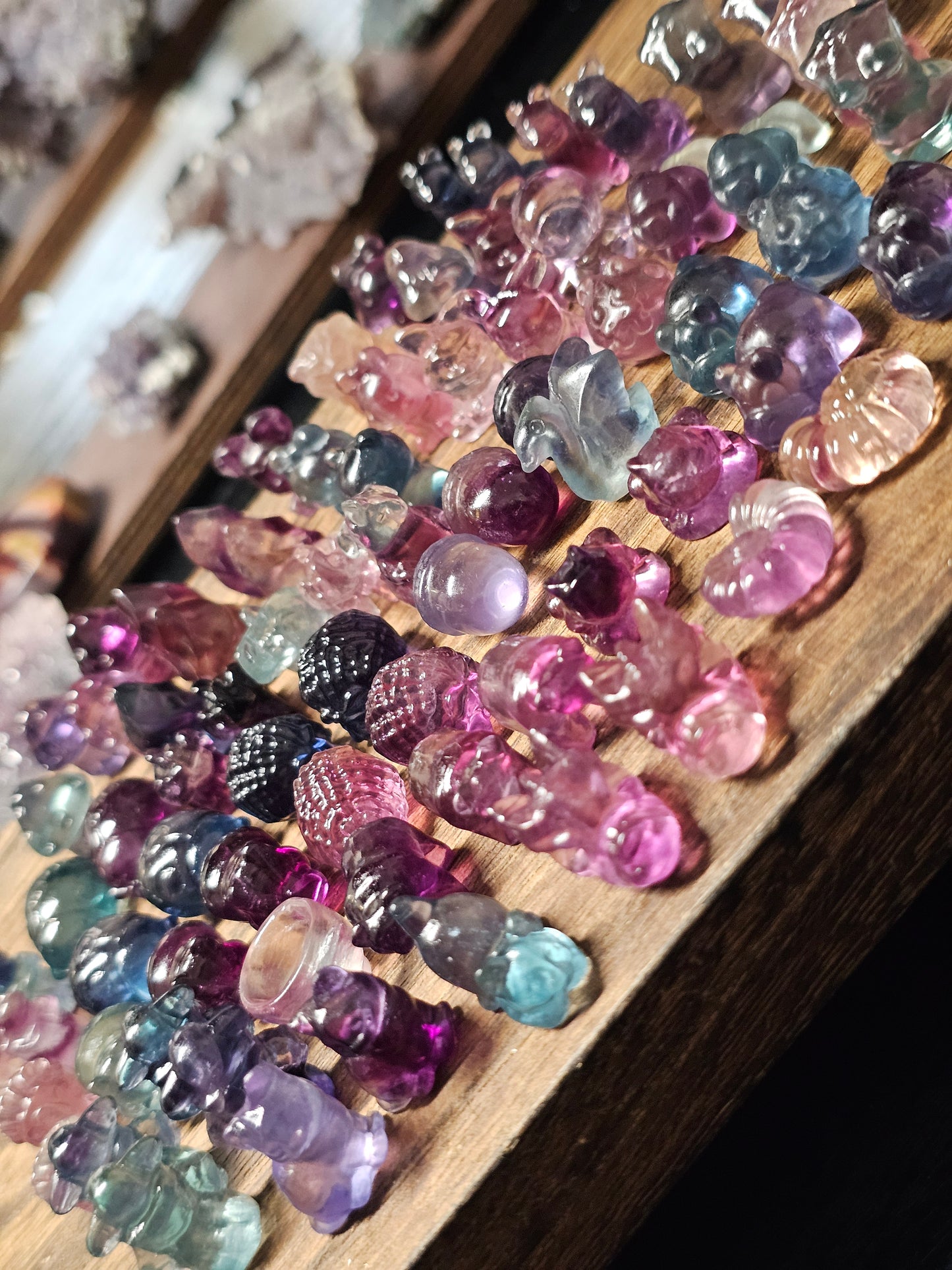 Mini fluorite carvings (b3g1f) group 1