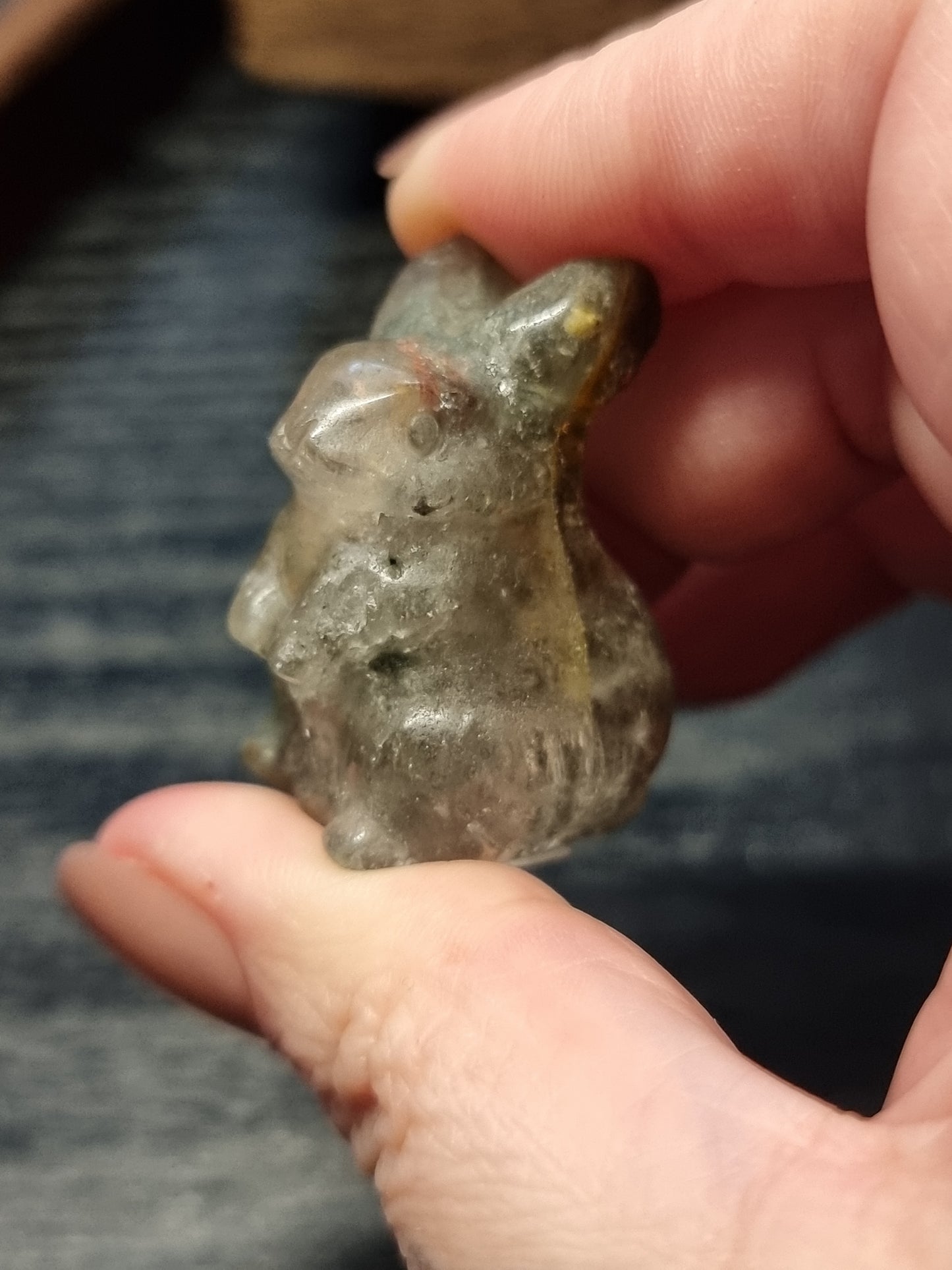 Garden quartz rabbit