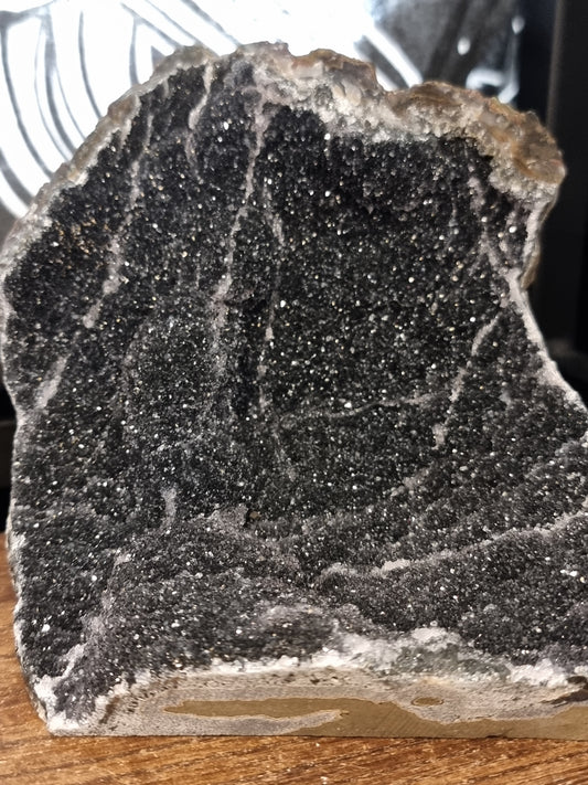 Black amethyst large cutbase