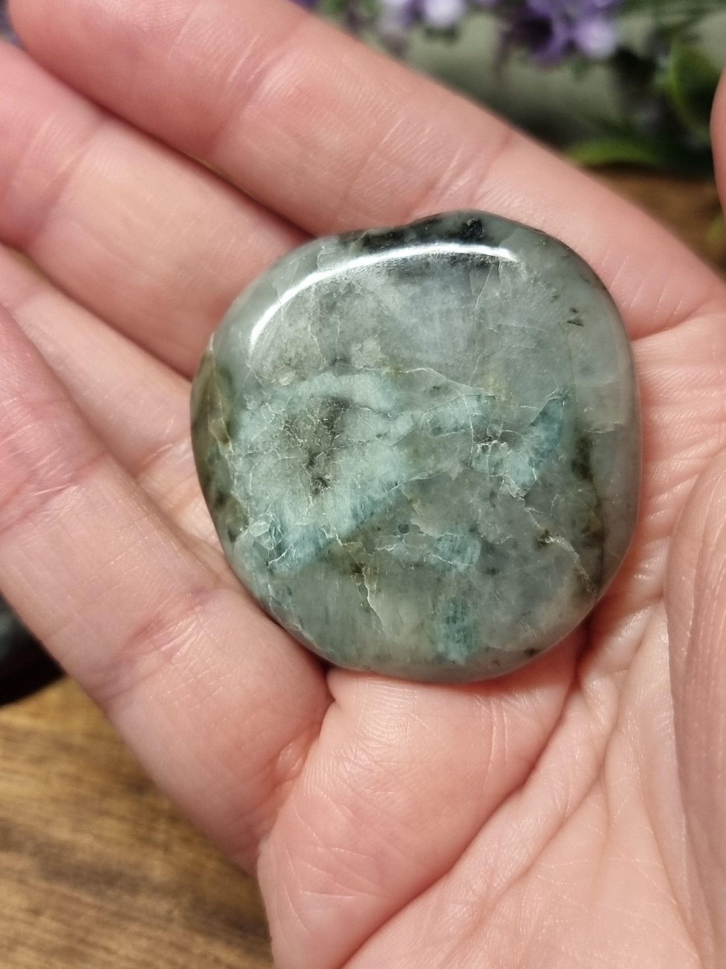 Emerald flatstones