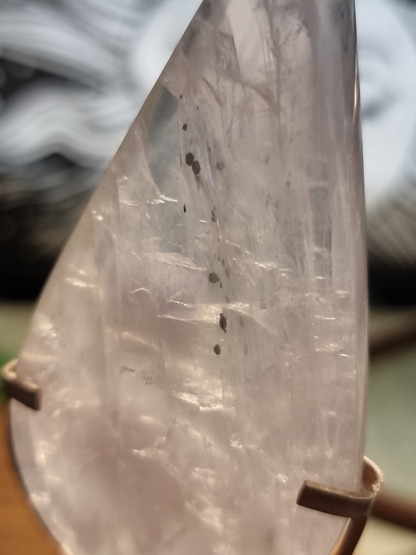 Rose quartz with pyrite teardrop