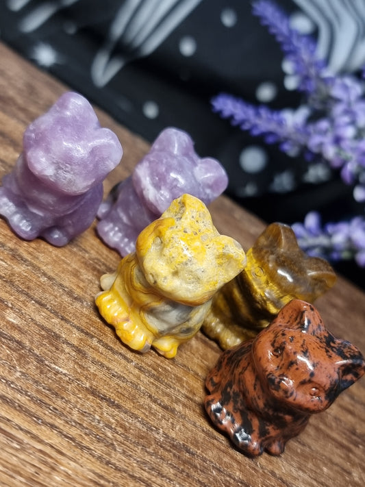 Sitting cat carvings