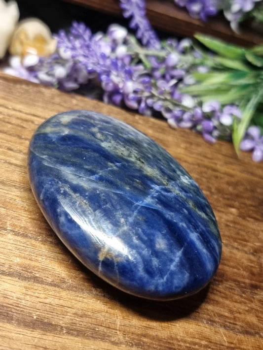 Sodalite palmstone