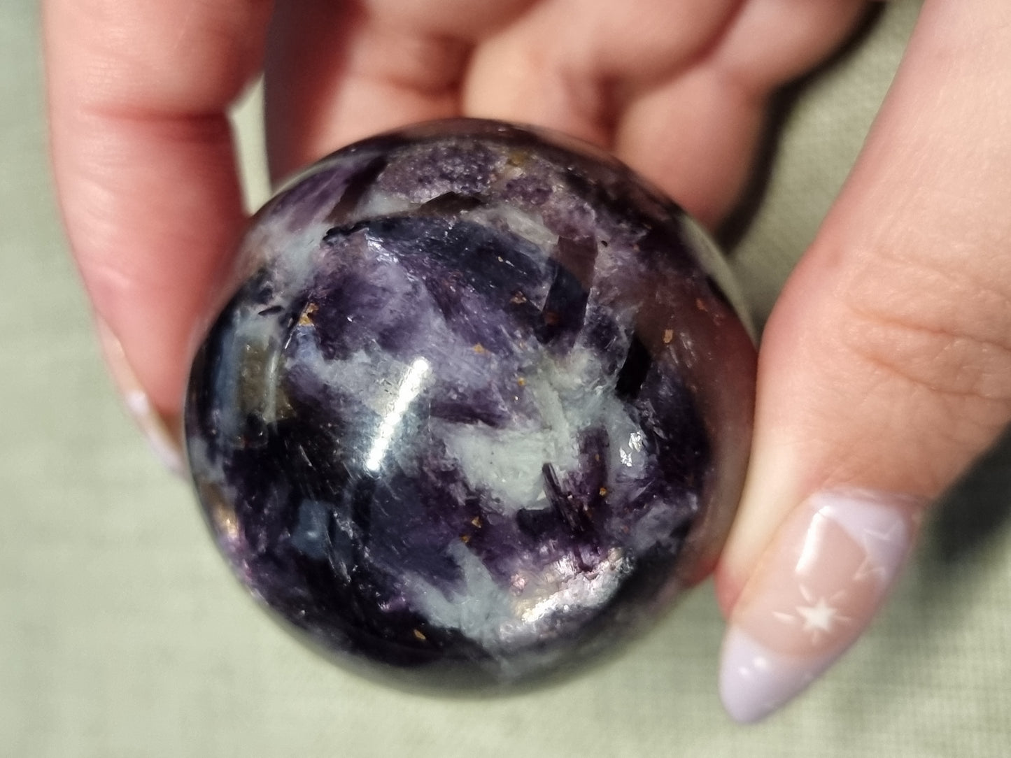 Purple mica spheres