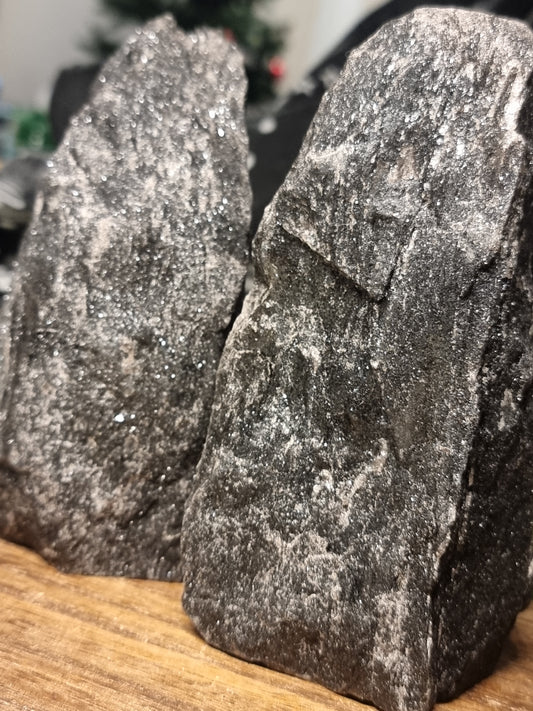 Black mica raw towers