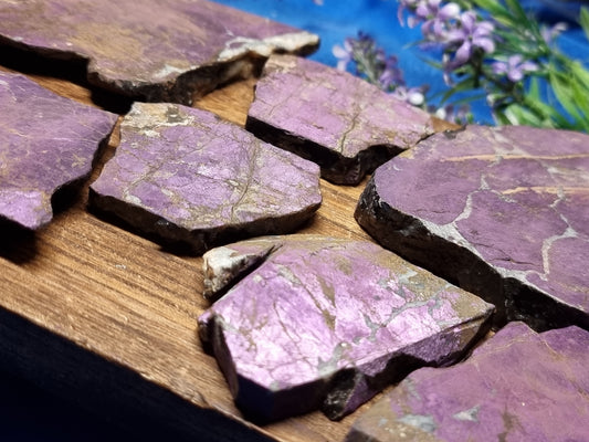 Purpurite slices