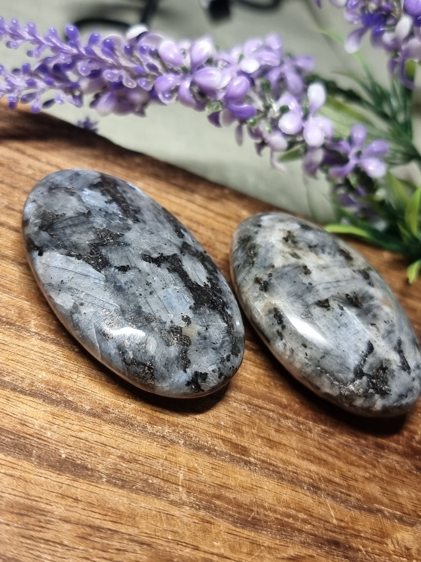 Larvikite palmstones