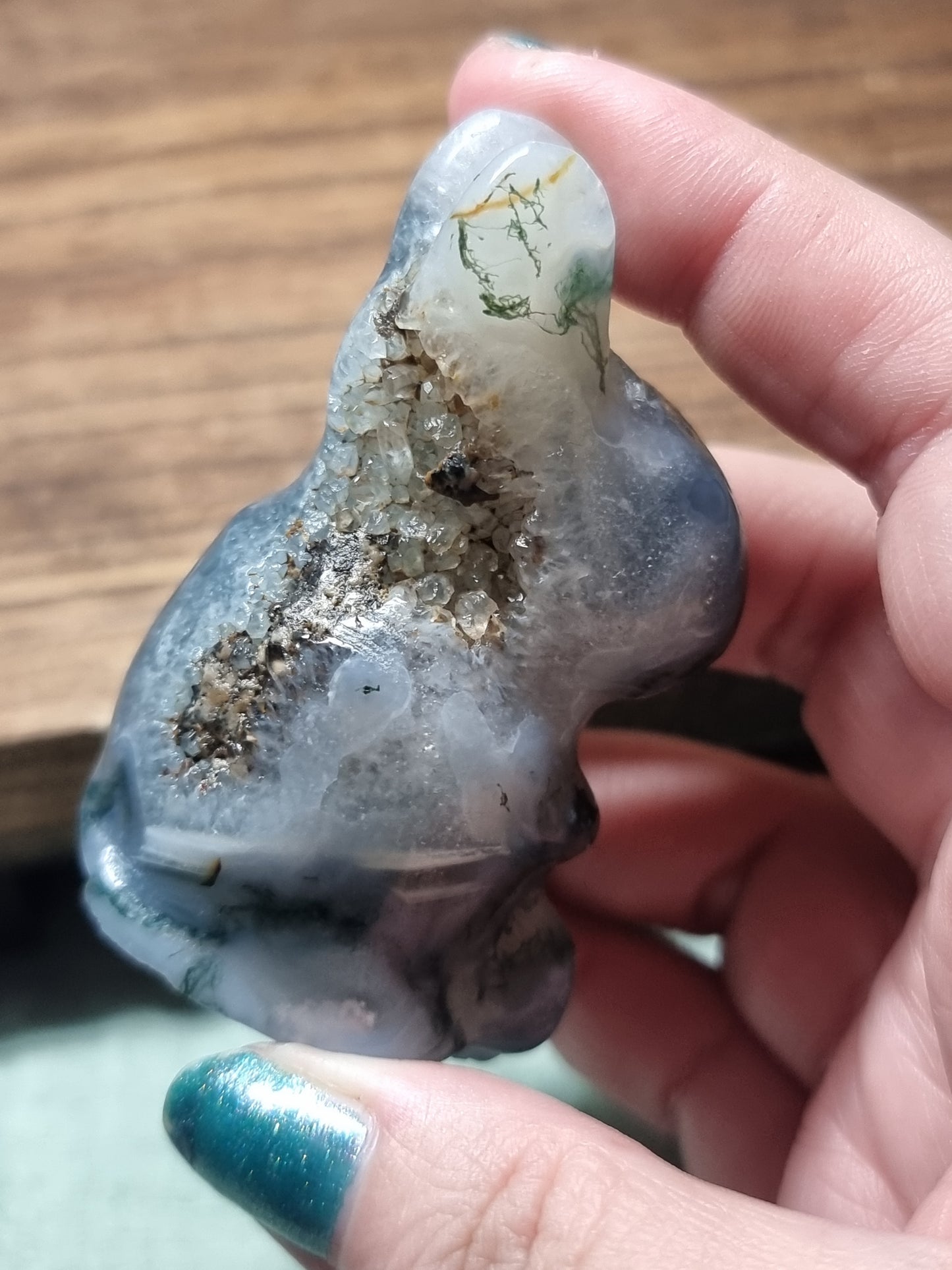 Moss agate moomin carving