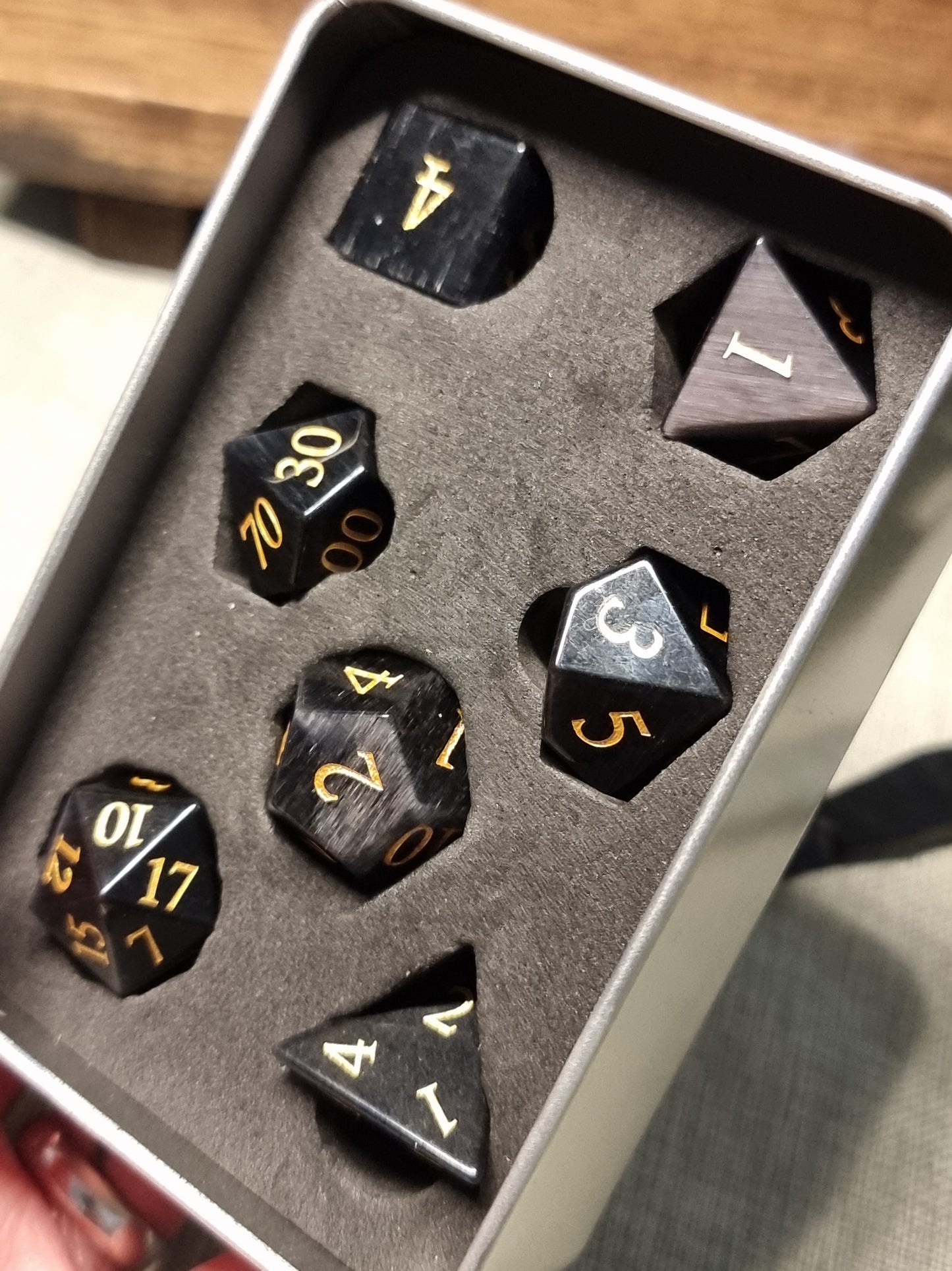 Black cat eye polyhedral dice set