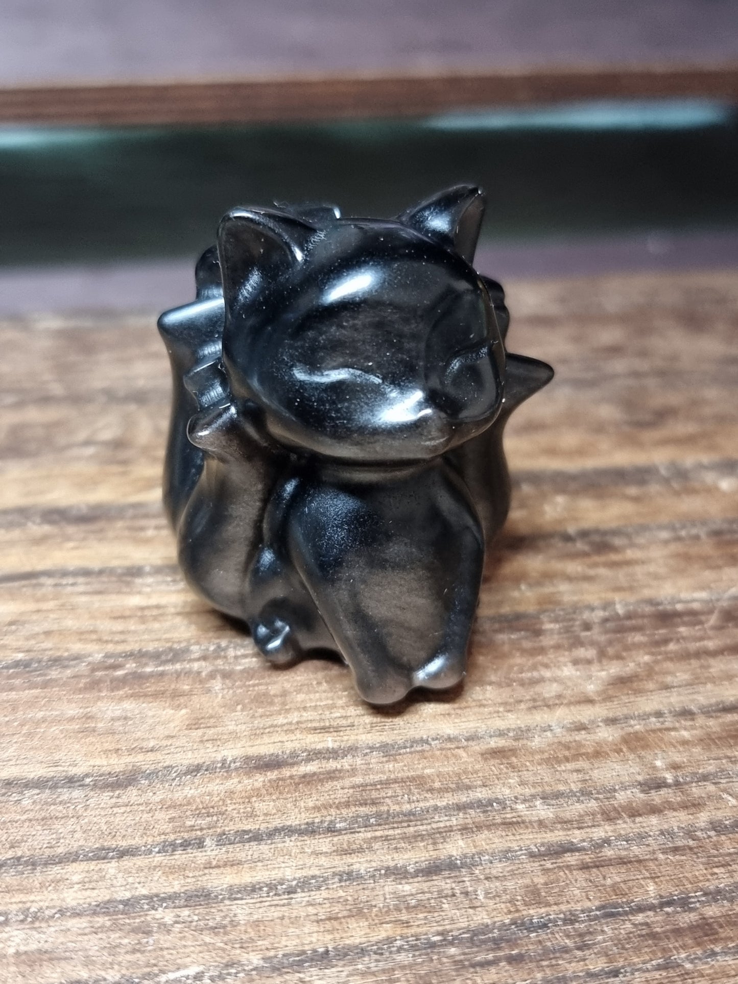 Silver obsidian 9 tail fox