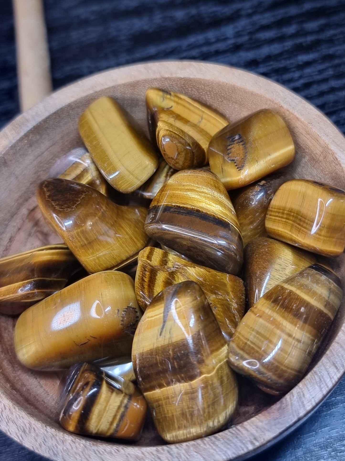 Tigers eye tumbles
