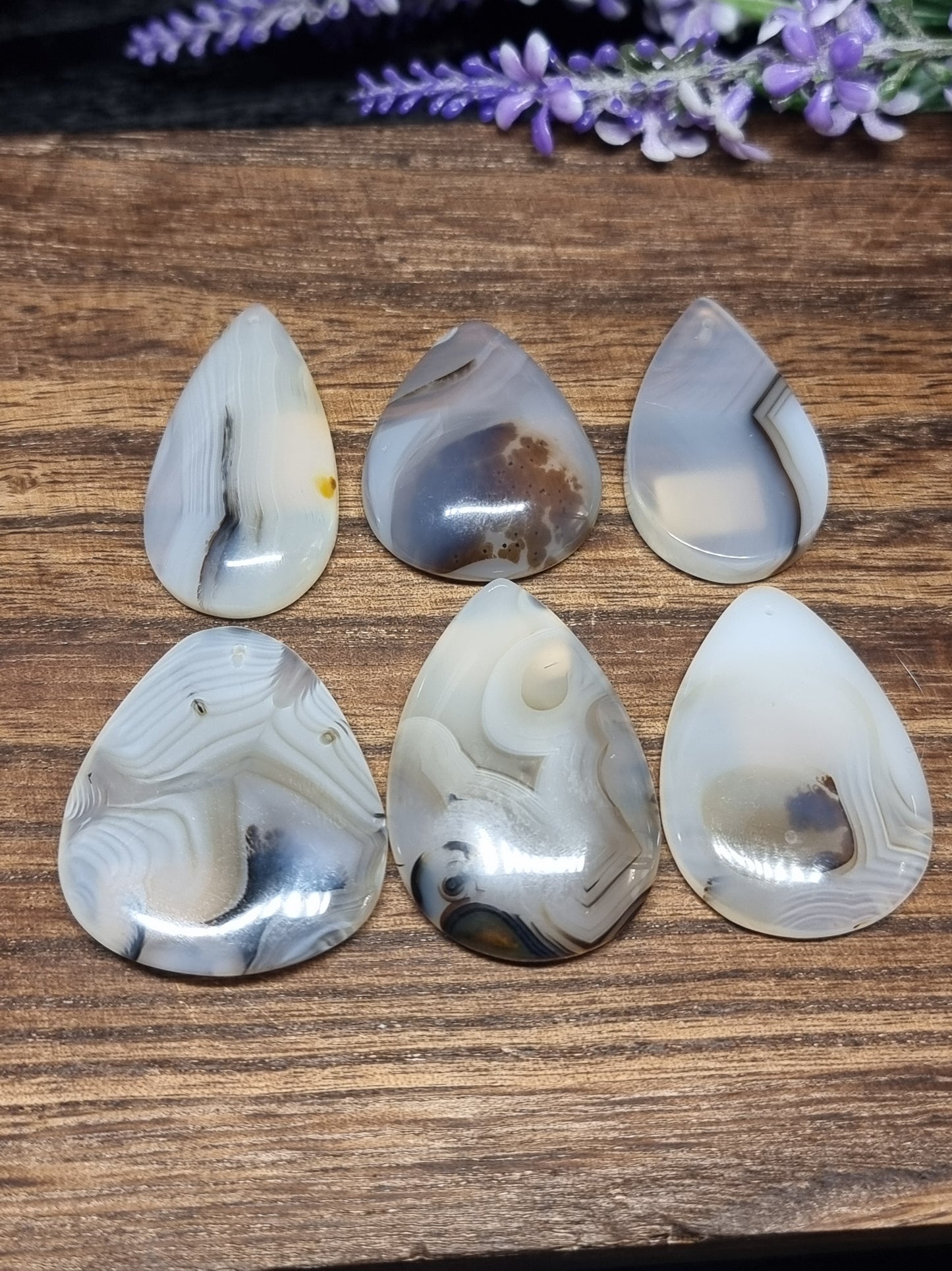 Dendritic agate teardrops