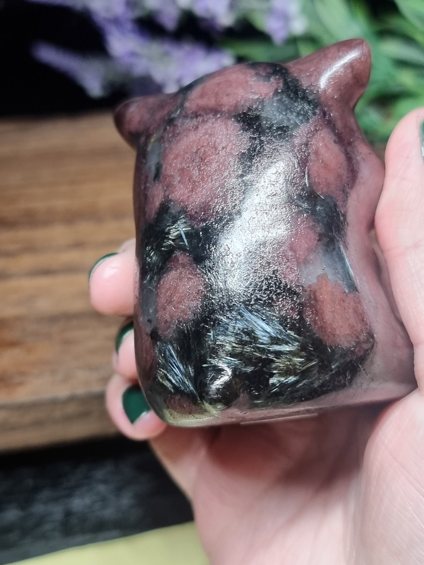 Garnet arfvedsonite hamster