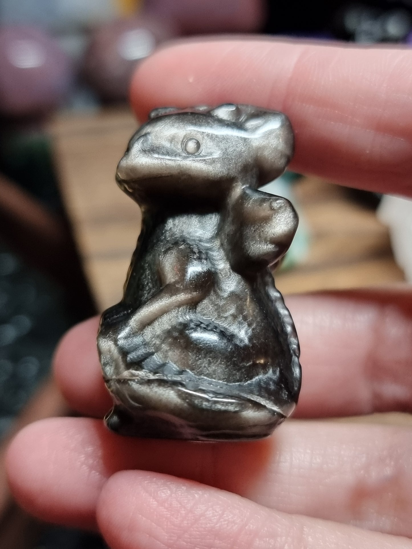 Sitting dragon carvings