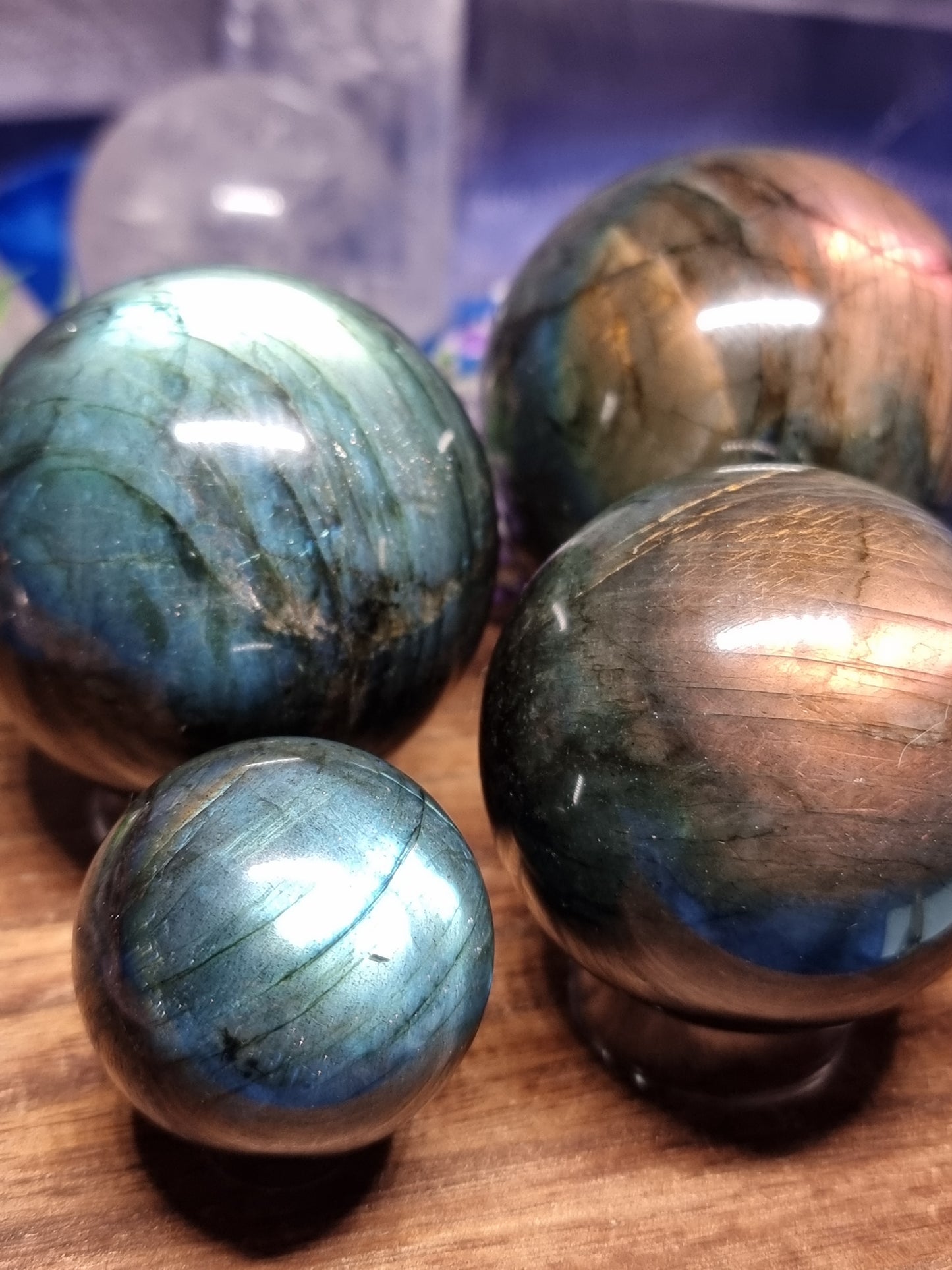 Higher grade labradorite spheres