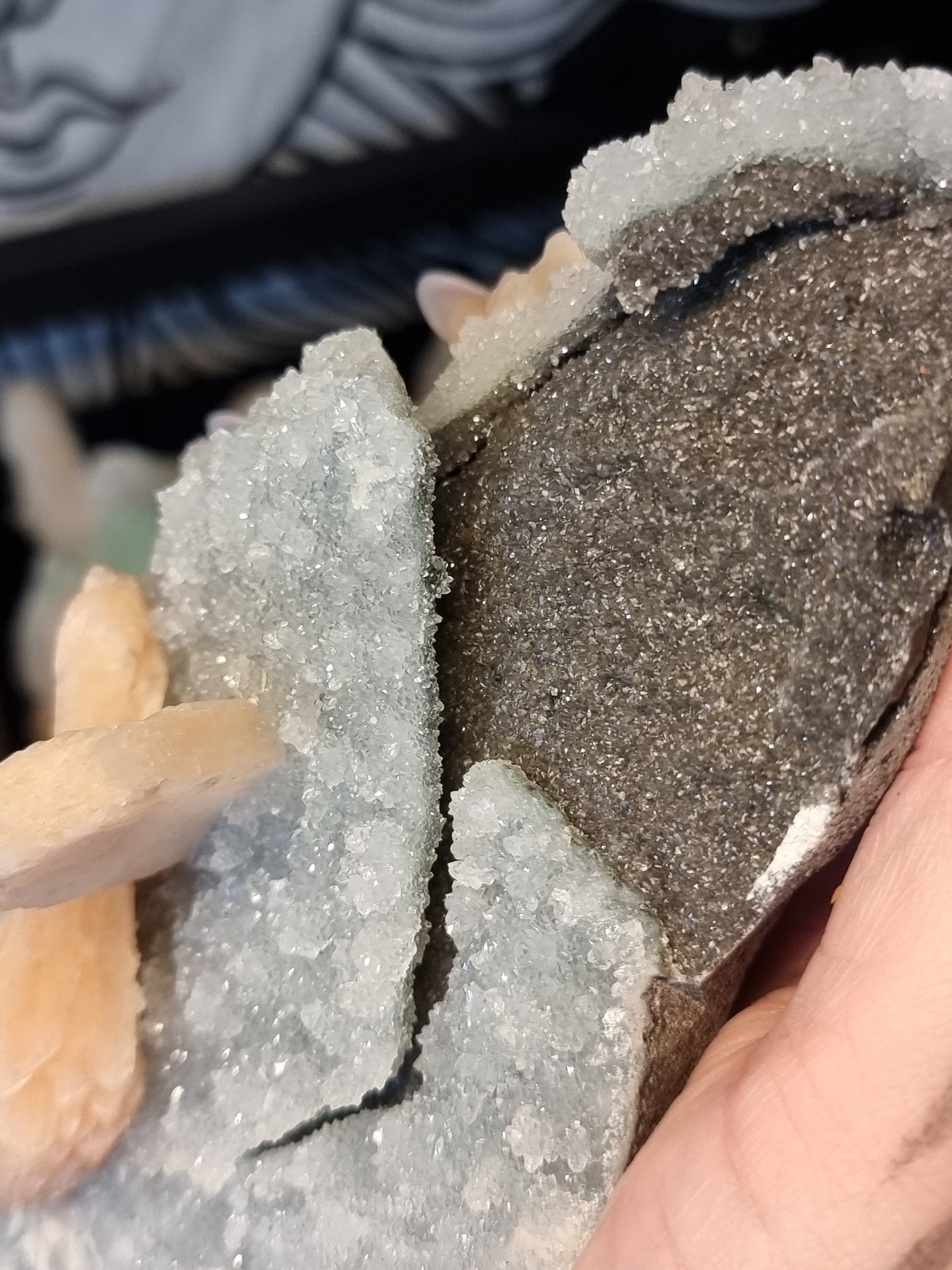 Chalcedony with peach stilbite F