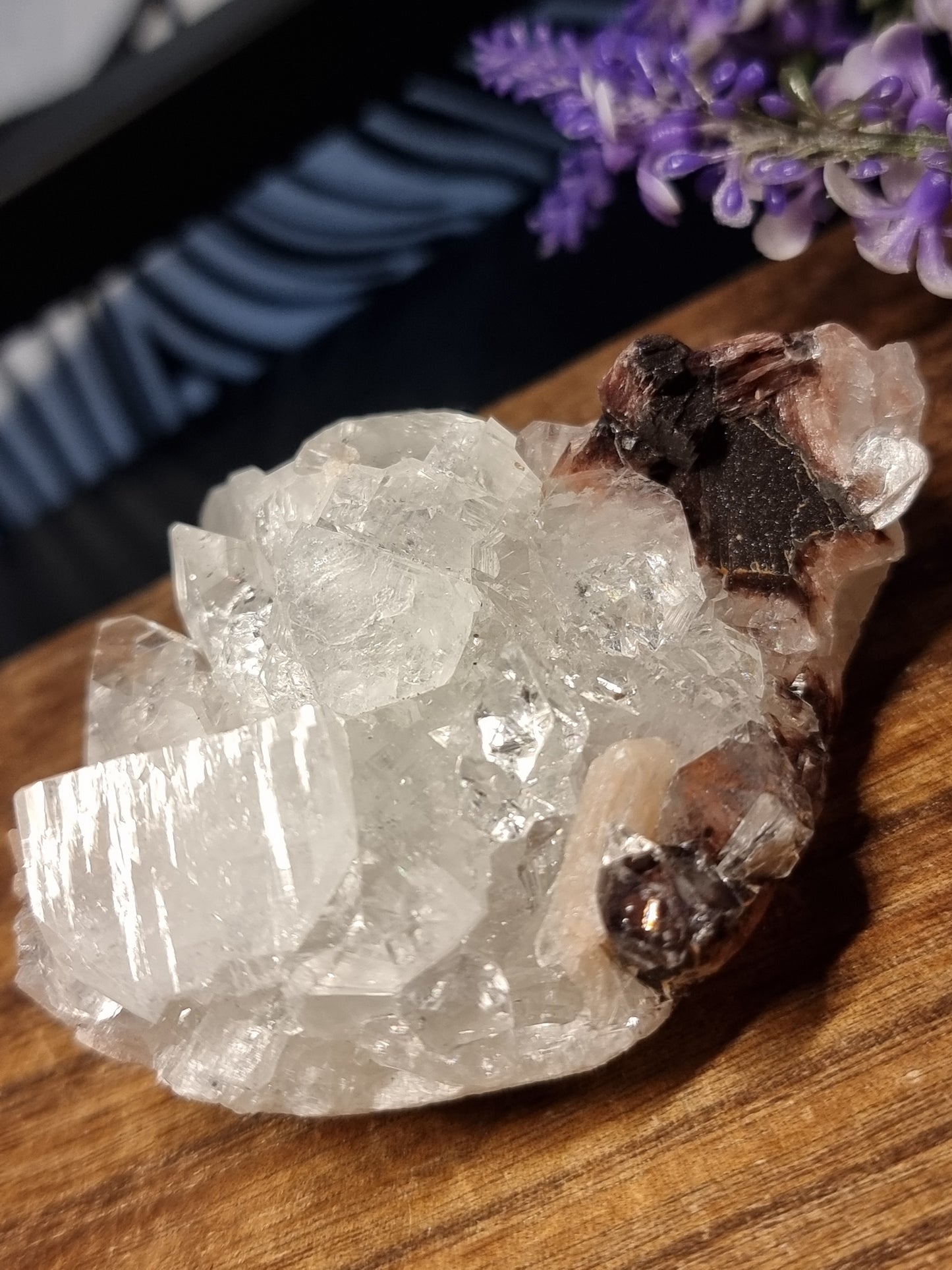 Apophyllite with peach stillbite & hematite