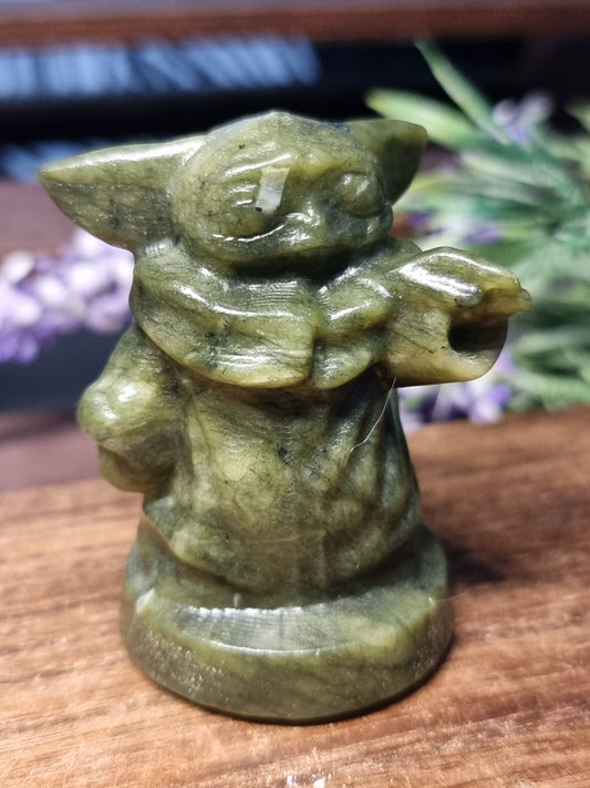 Xiuyan jade grogu carving