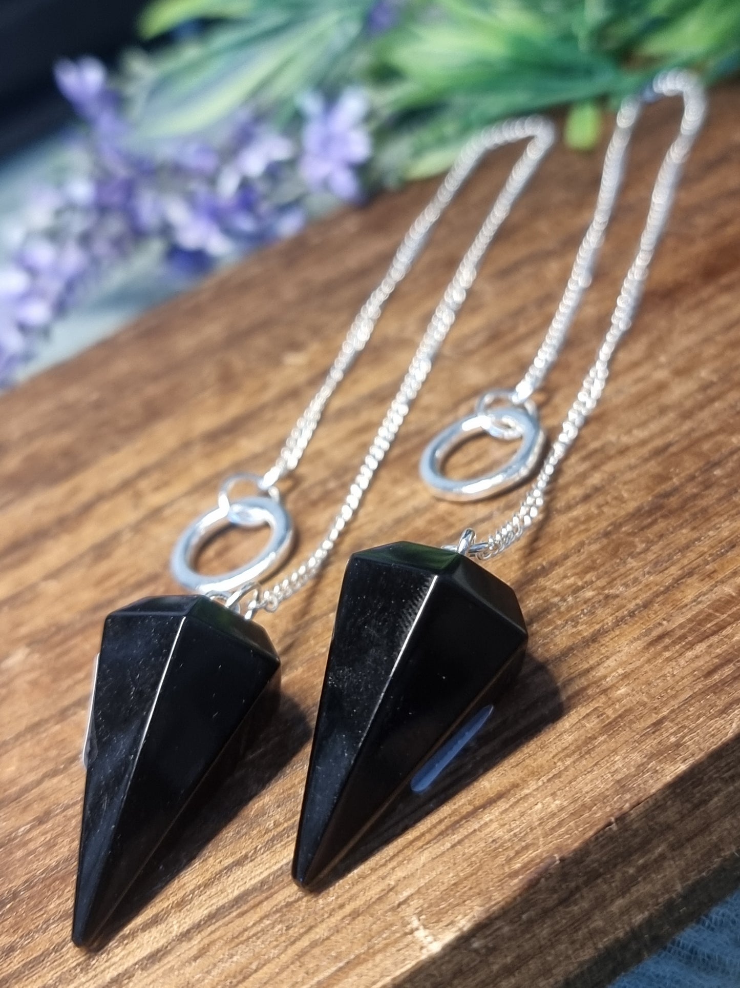 Obsidian pendulums