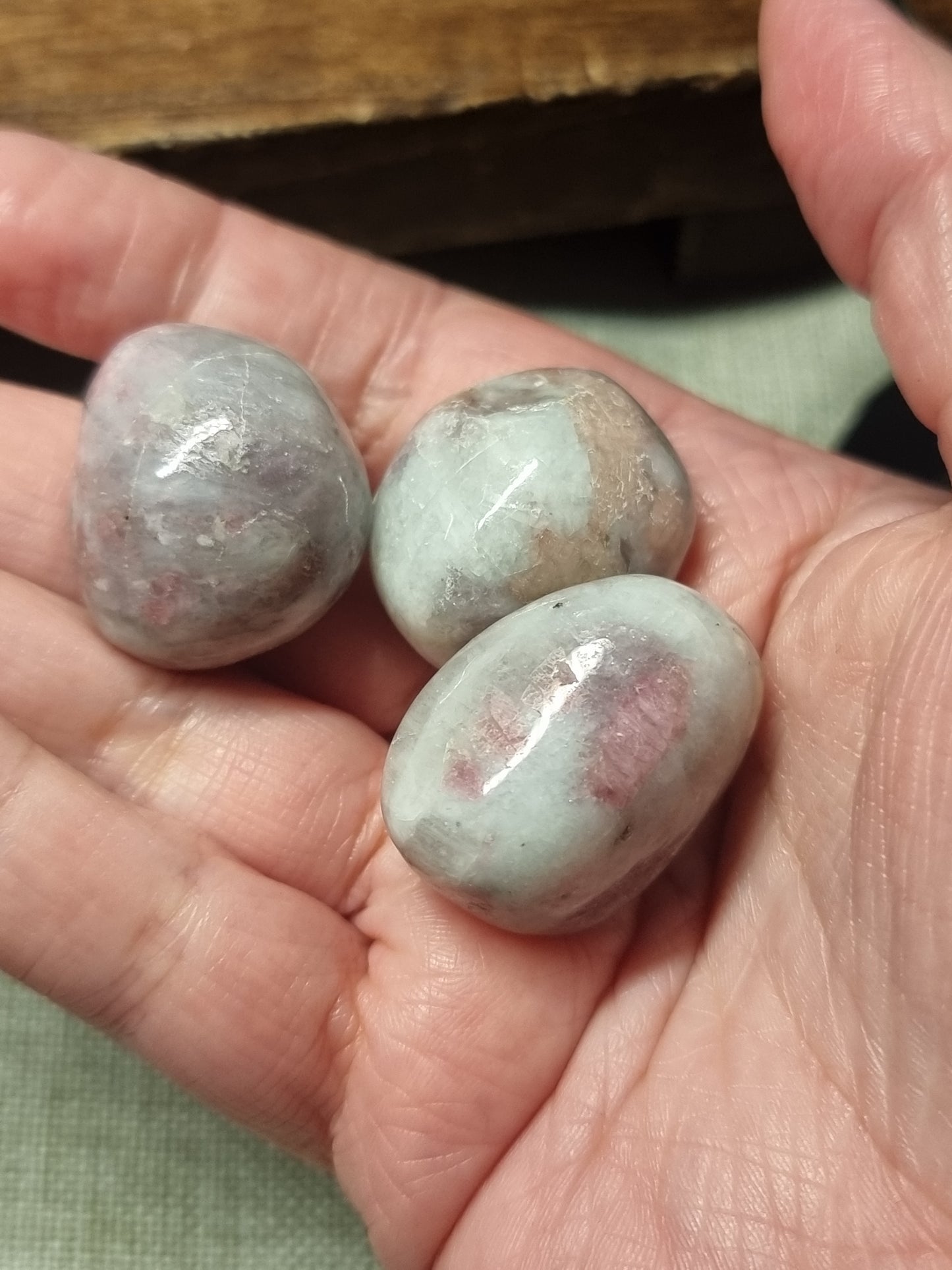 Pink tourmaline in Albite tumblestones