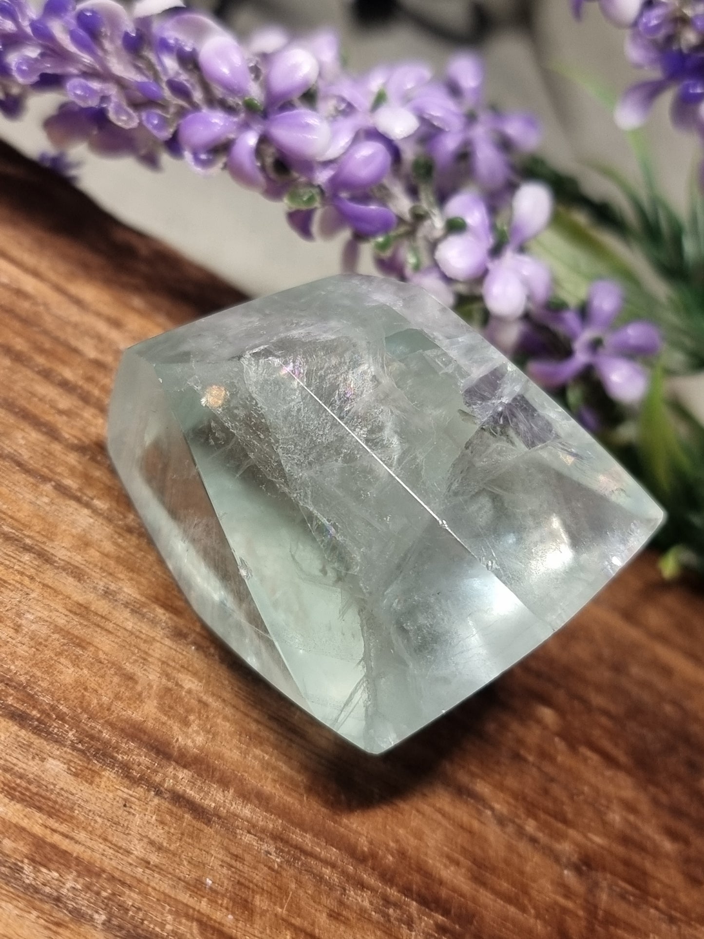 Green fluorite freeform
