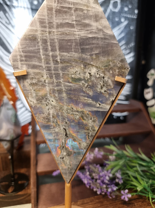 Large labradorite diamond