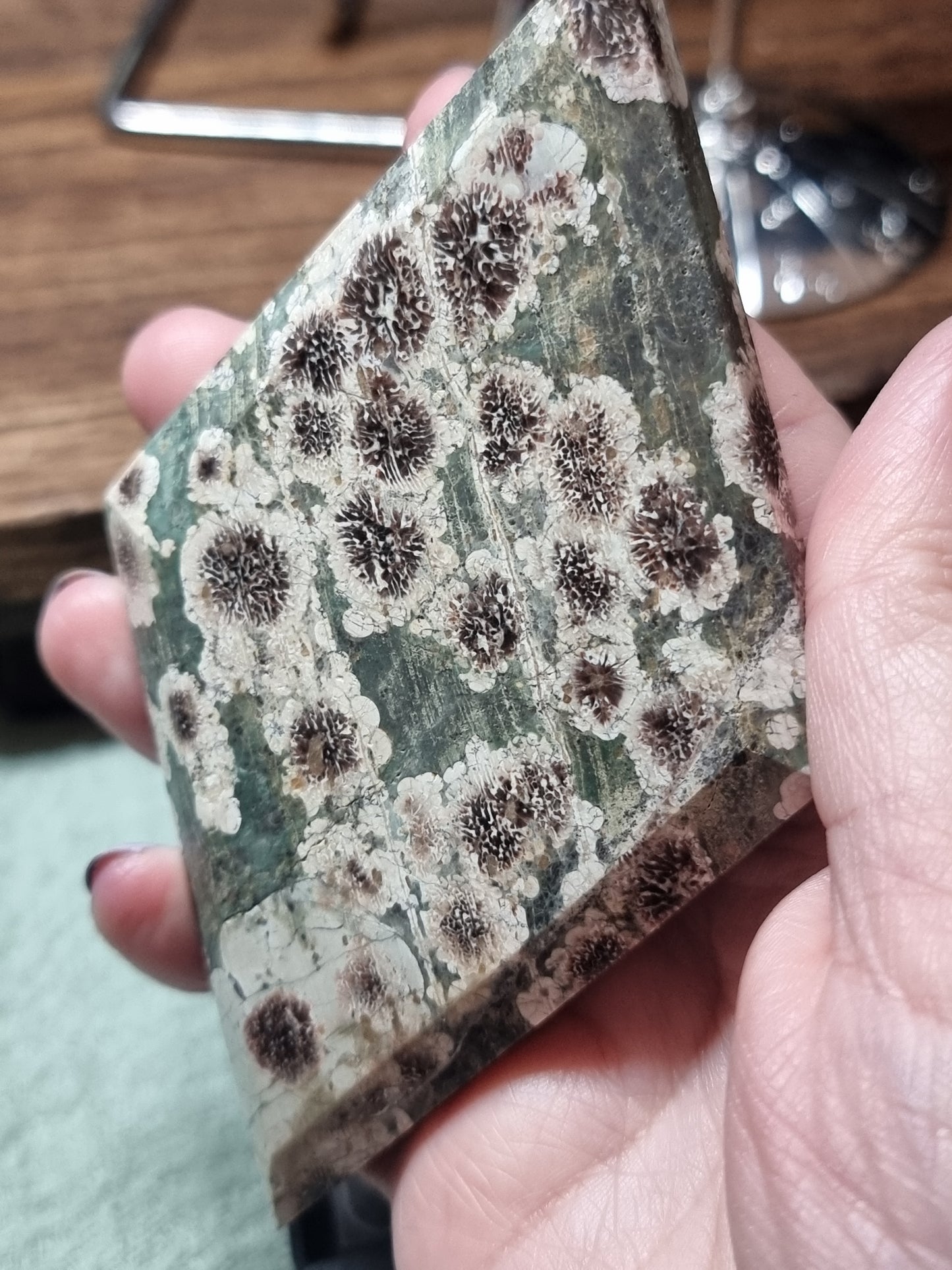 Green sakura jasper diamonds