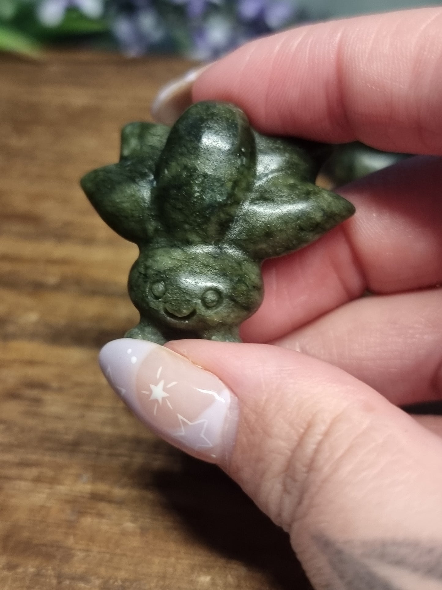 Xiuyan jade oddish carvings