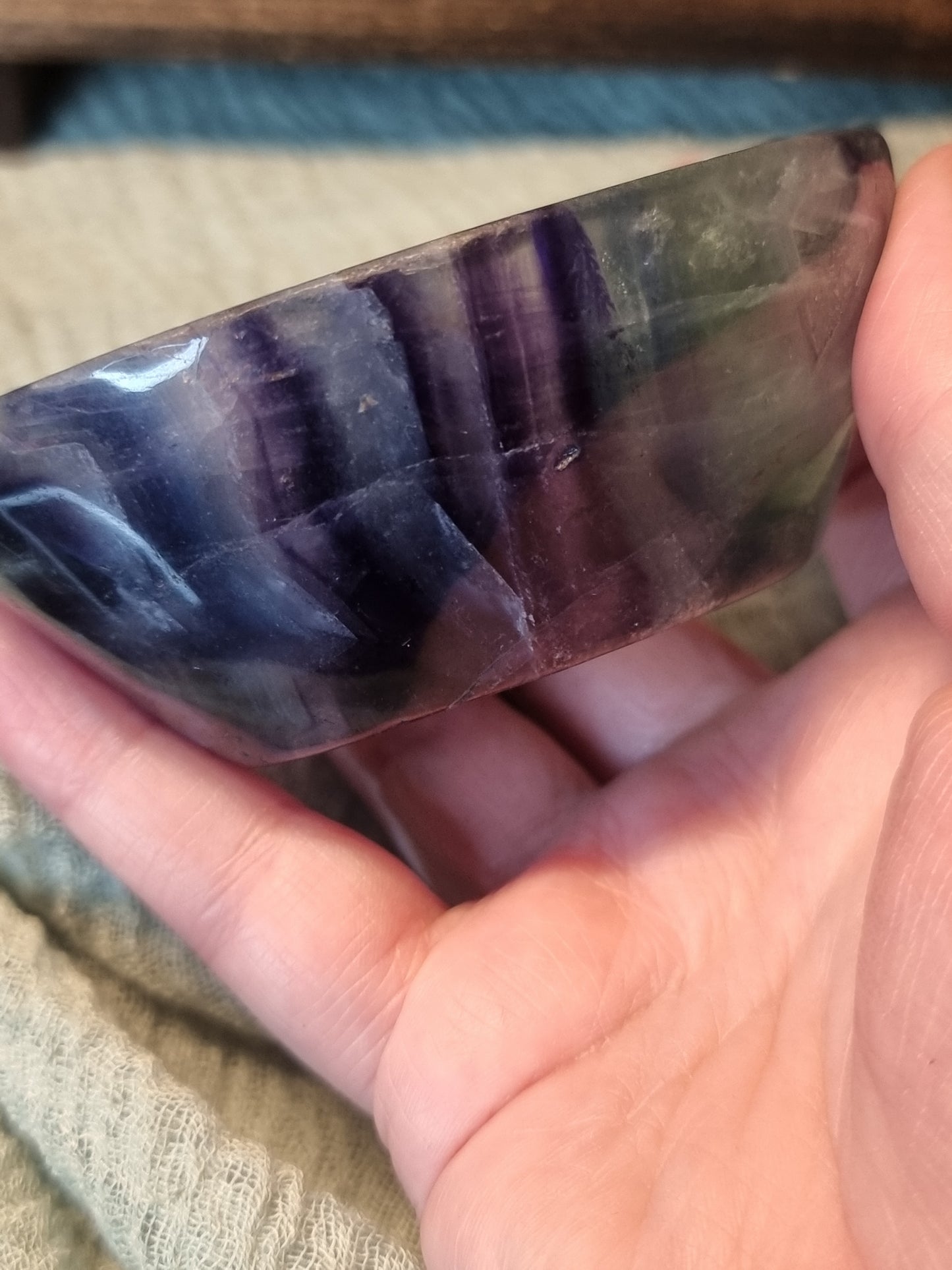 Fluorite bowl