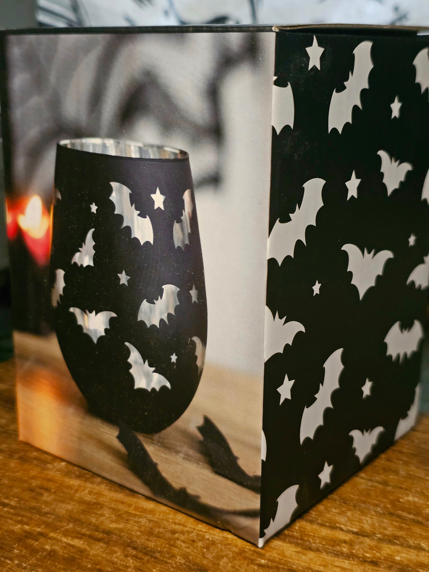 Bat stemless wine glass