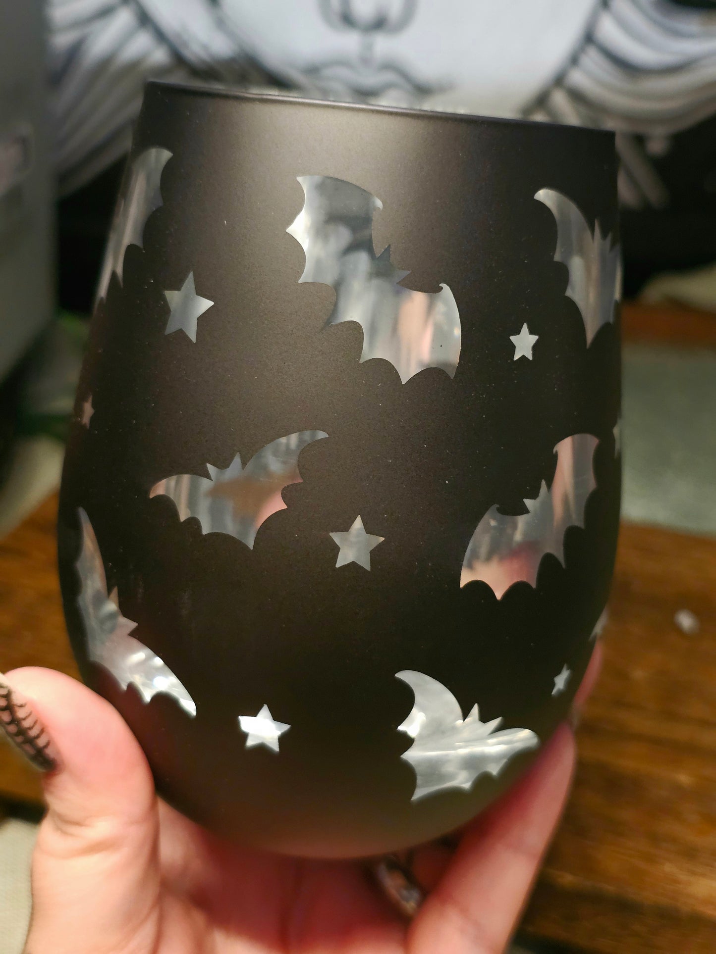 Bat stemless wine glass