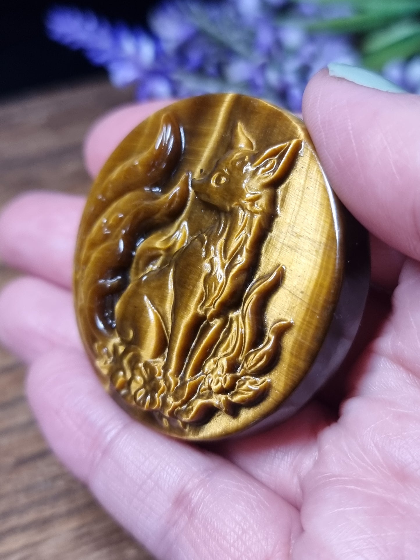 High quality tigers eye 9 tail fox
