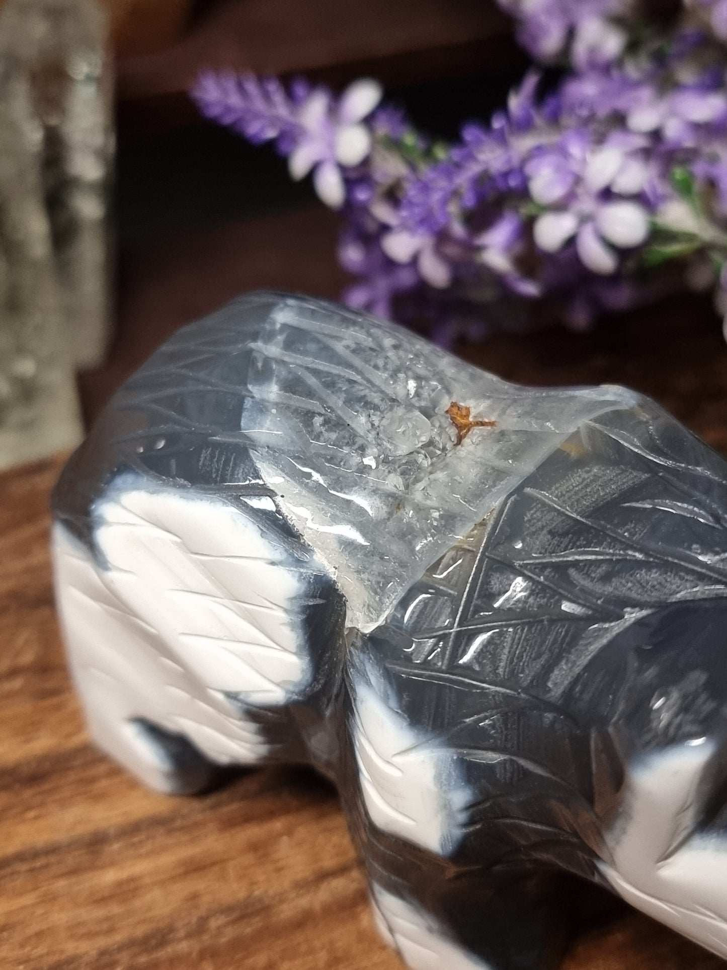 Orca agate bear carving