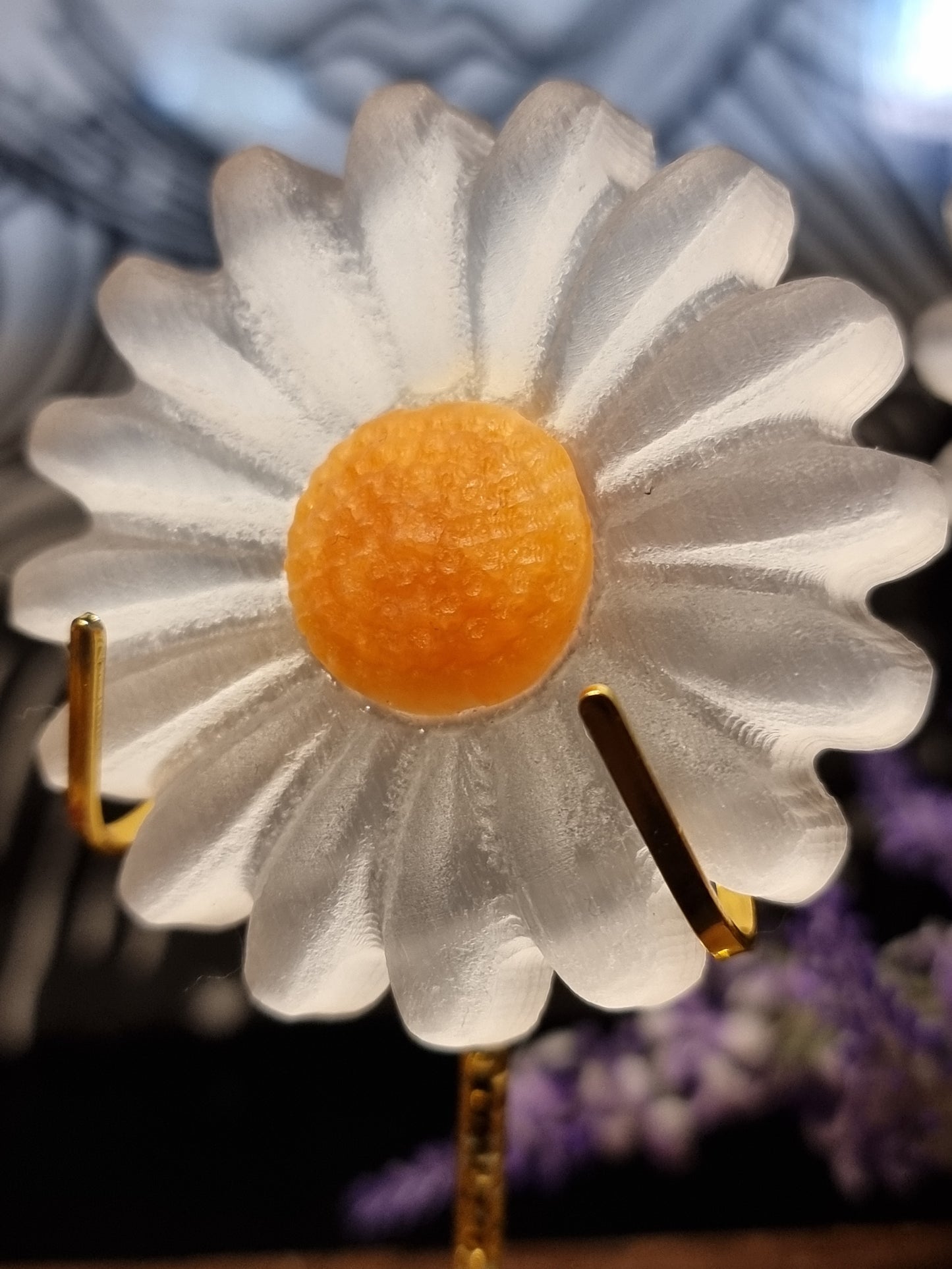 Satin spar Daisies