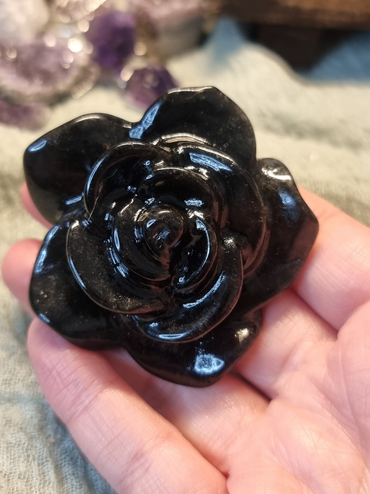 Obsidian roses
