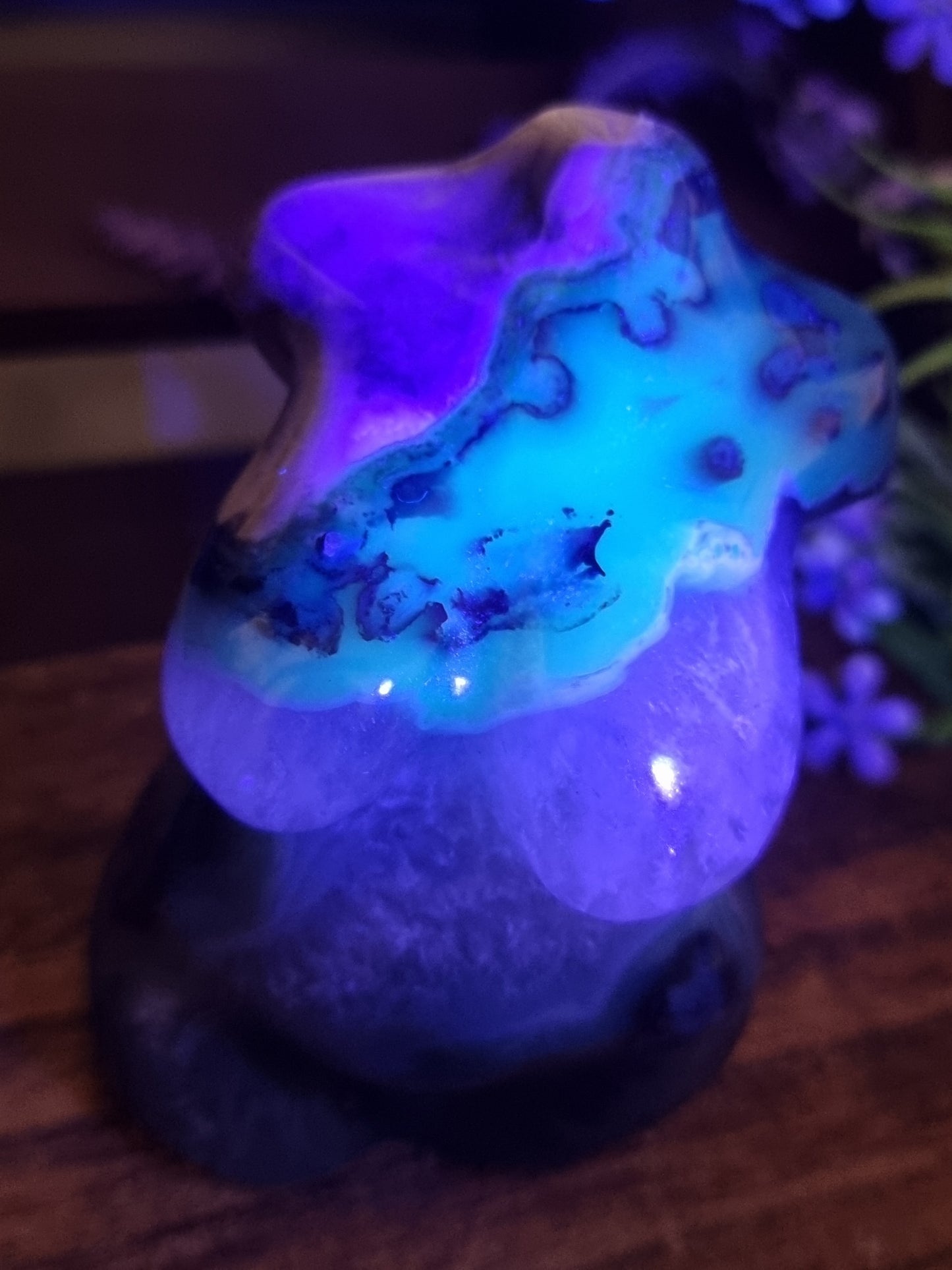 Volcano agate body carving