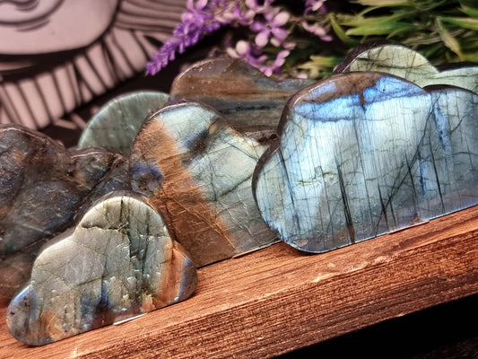 Labradorite clouds