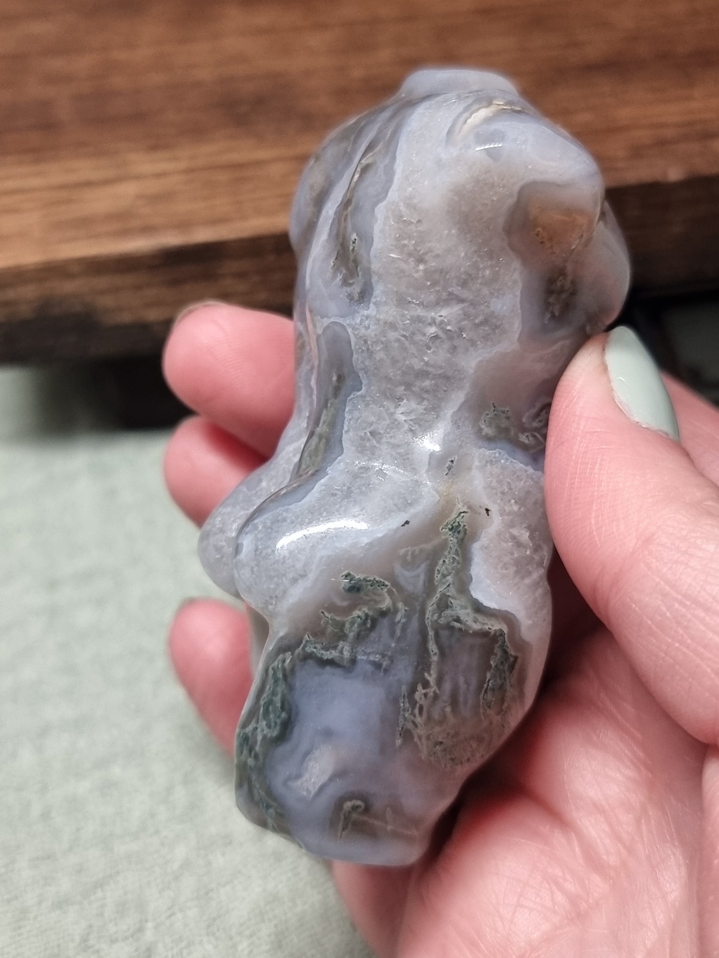Moss agate body carving
