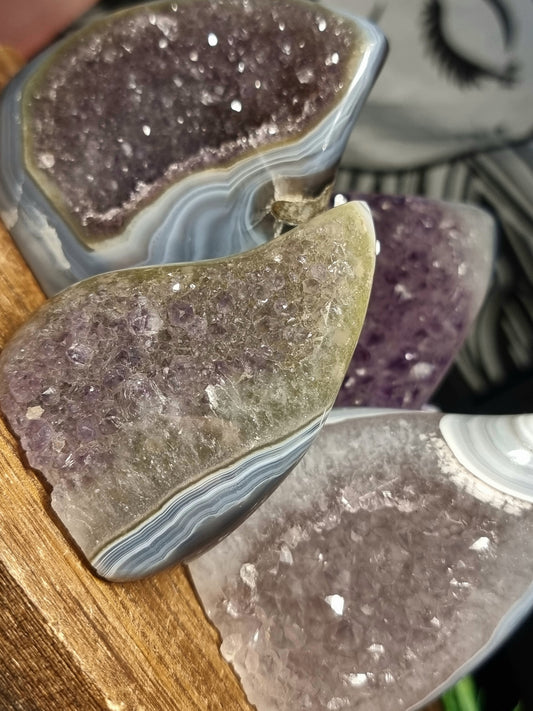 Amethyst agate flames