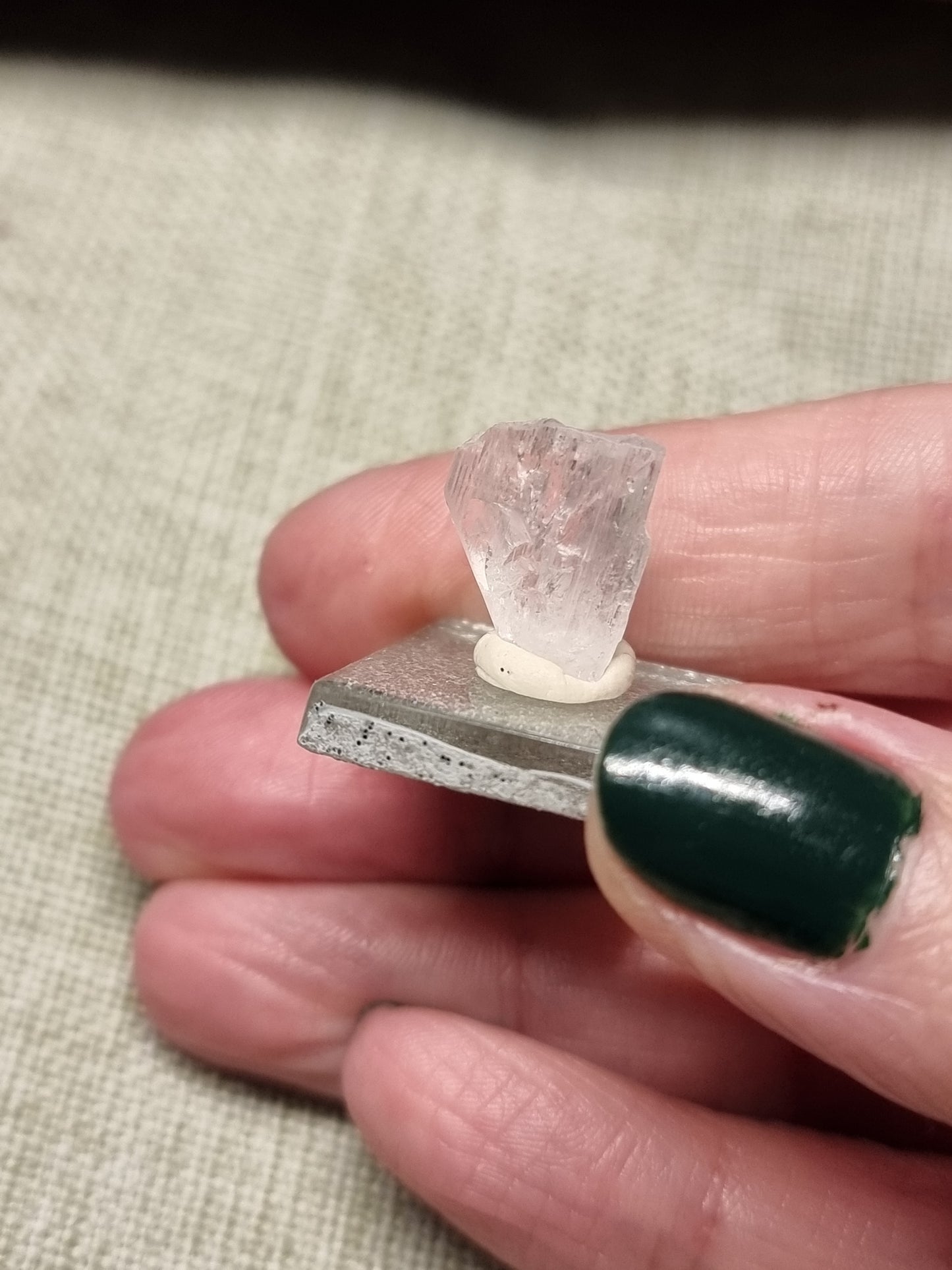Gem kunzite specimens