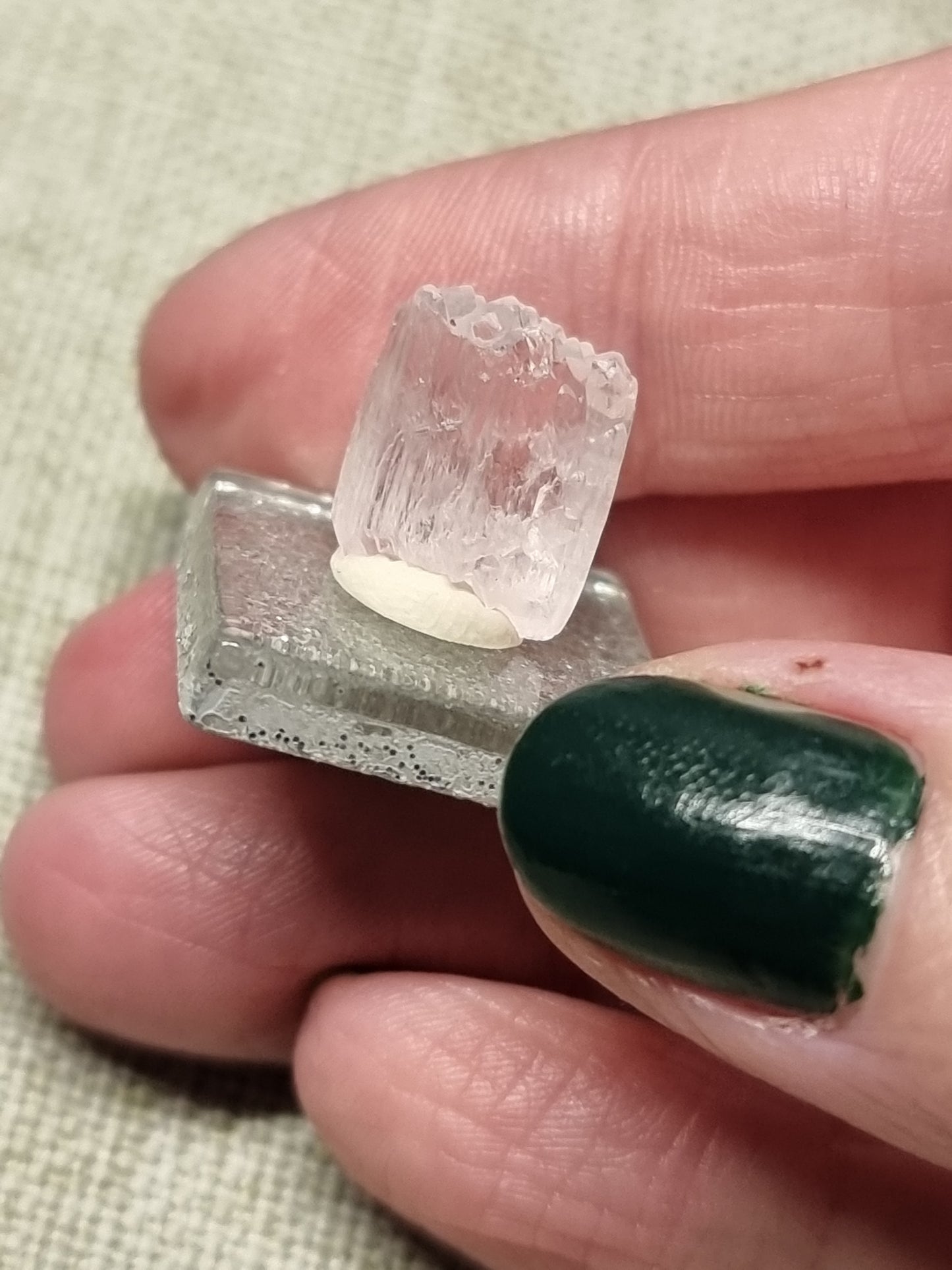 Gem kunzite specimens
