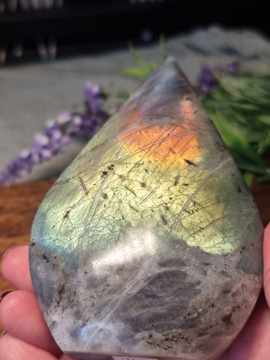 Labradorite flame