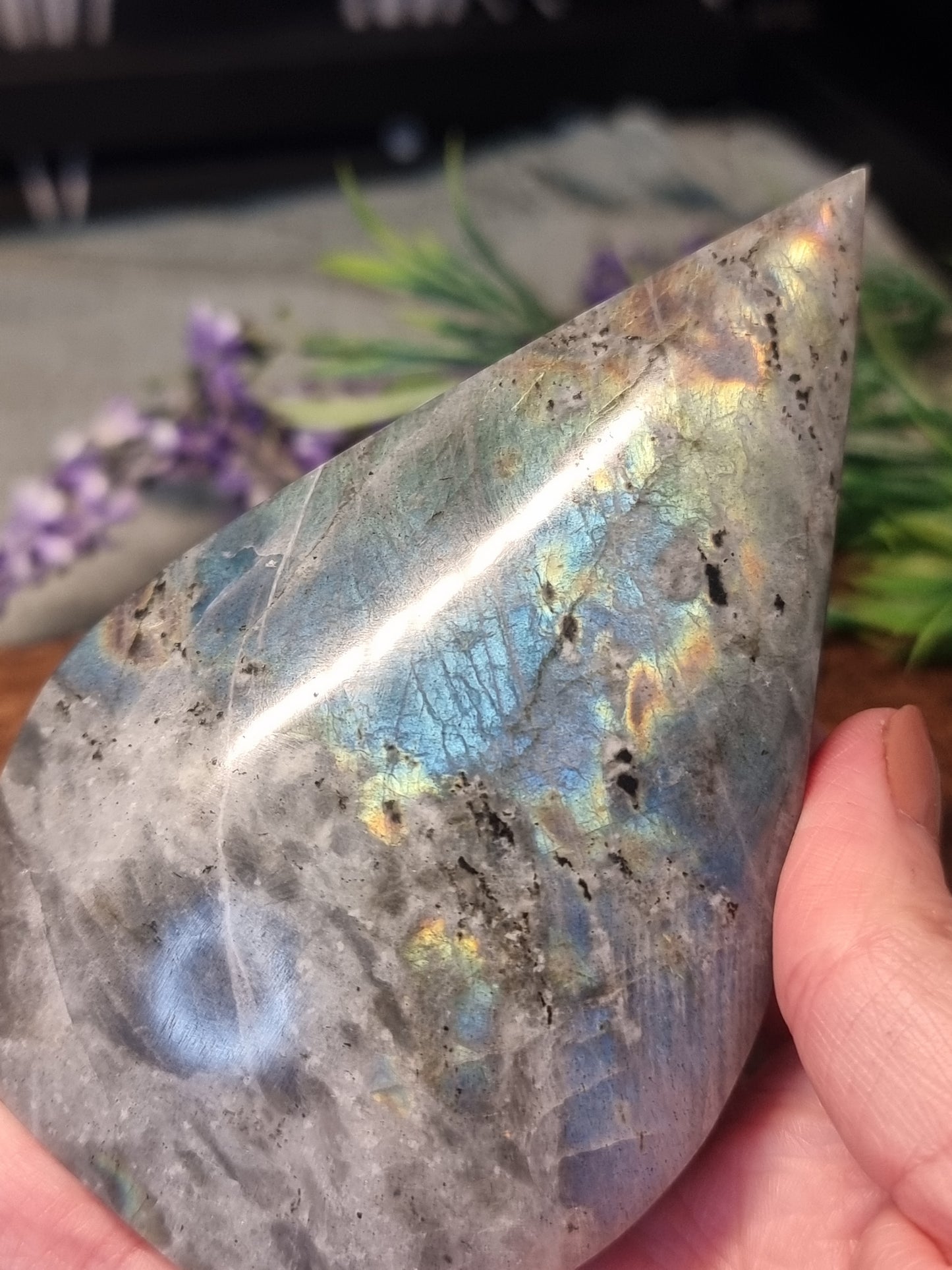 Labradorite flame