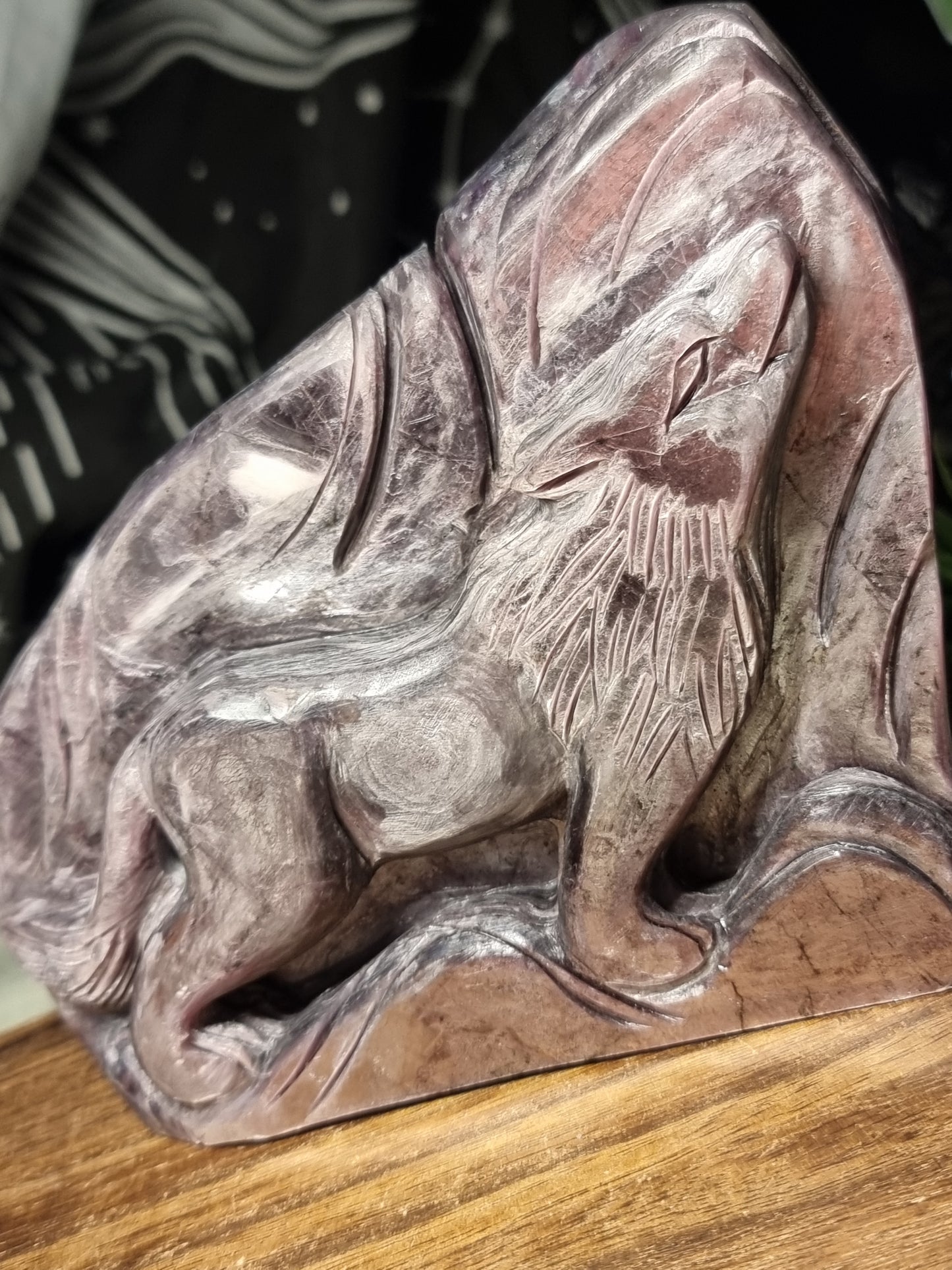 Purple mica wolf