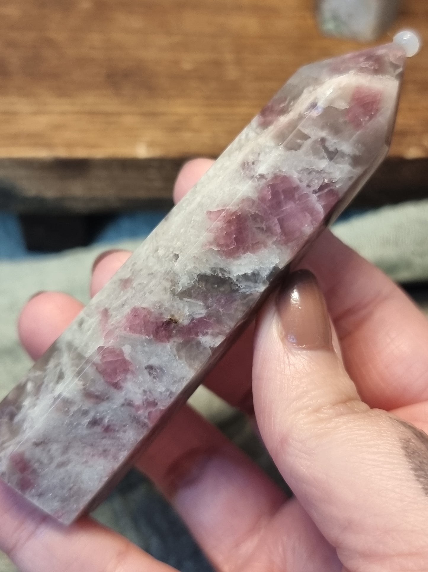 Pink tourmaline in Albite towers
