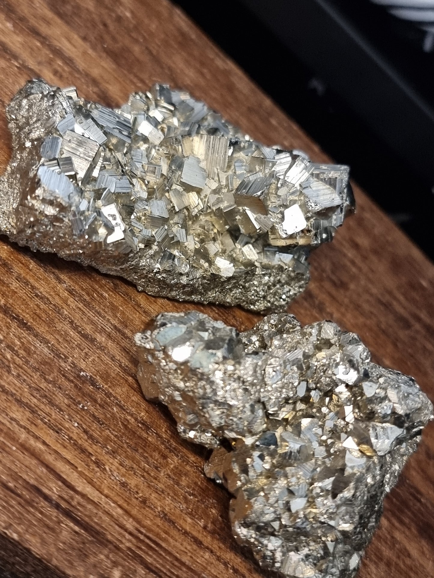 Peruvian pyrite clusters